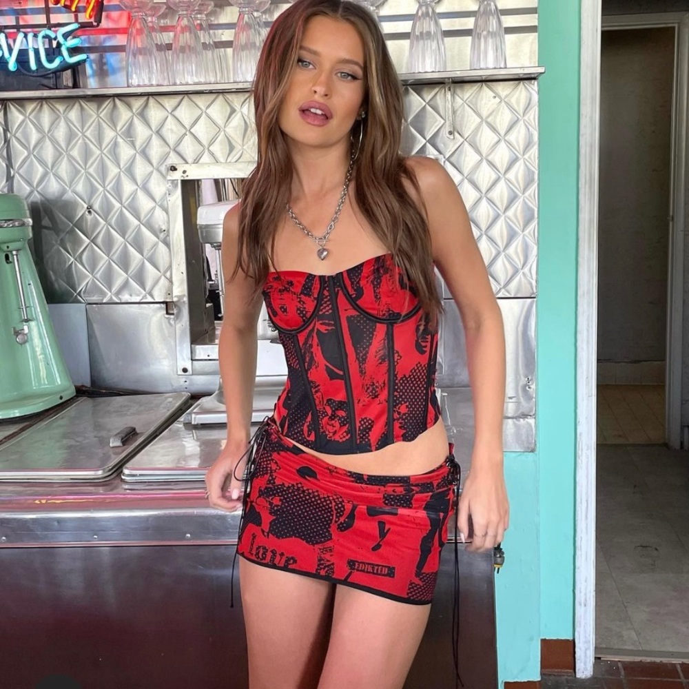 ALY MESH CORSET TOP EDIKTED